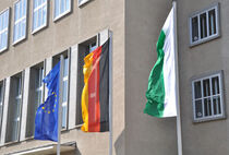 Fahnen Sachsen, Deutschland, EU vor dem Landtag